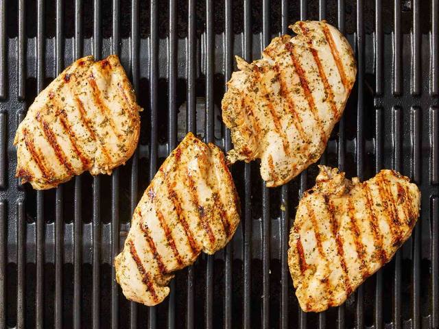 Juicy Grilled Chicken Breasts step 6