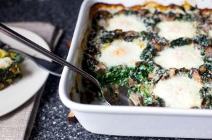 Baked Eggs with Spinach and Mushrooms: A Make-Ahead Brunch Star