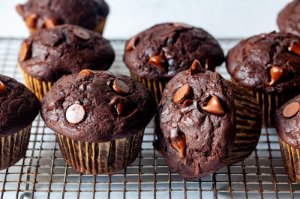 Bakery-Style Chocolate Muffins: A Home Baker's Guide to Tall, Glossy Tops